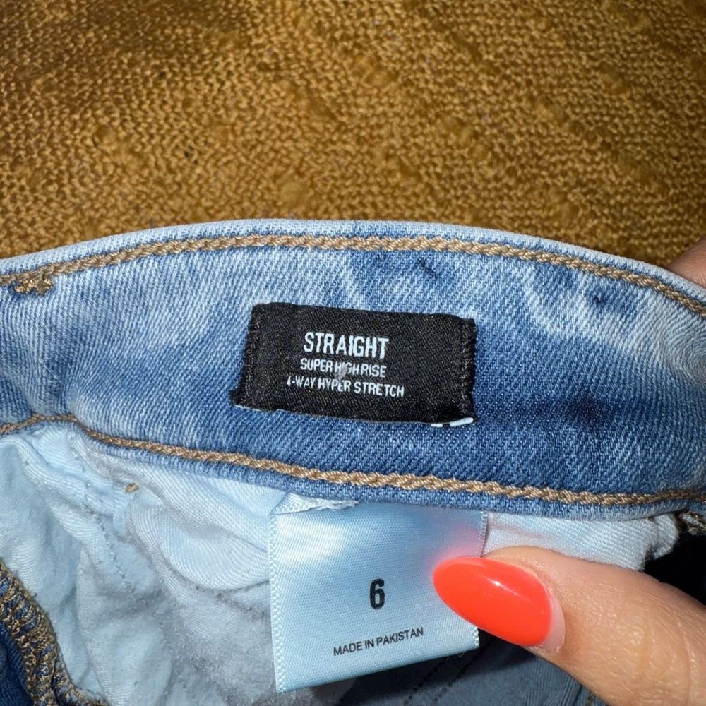 Express Women's Blue Jeans - Picture 7 of 7